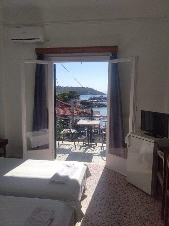 Ammoudia Rooms Agia Marina  Buitenkant foto