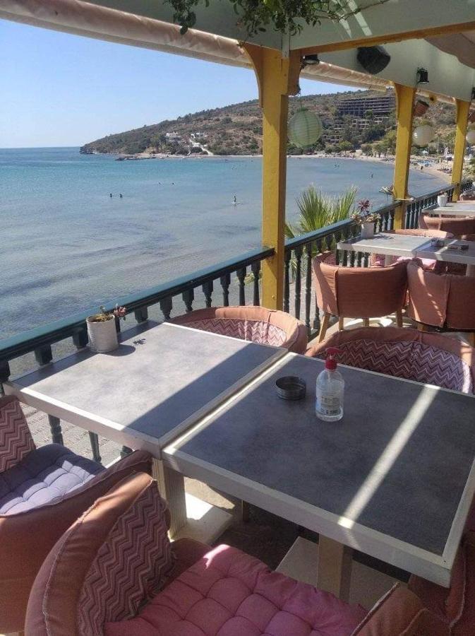 Ammoudia Rooms Agia Marina  Buitenkant foto